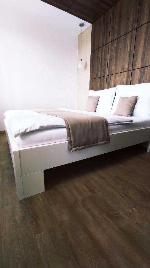 Apartmany Na Vyhlidce Paseka  ภายนอก รูปภาพ